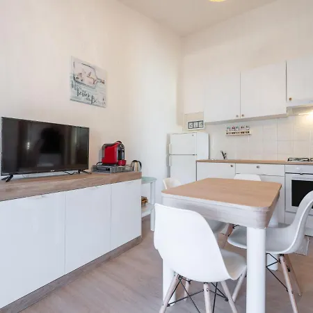 Apartment Il Faro Blu By Interhome *